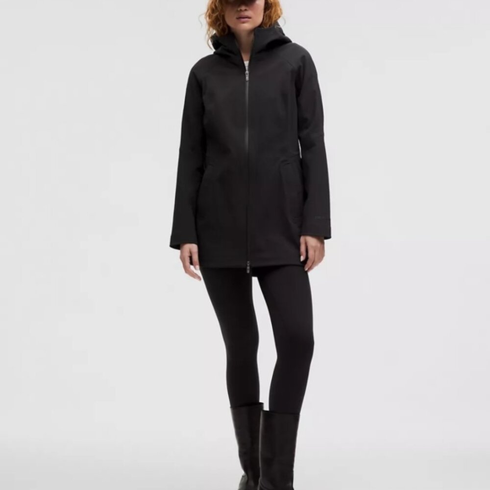 NWT Lululemon RepelShell Rain Jacket, Sz 6, BLACK